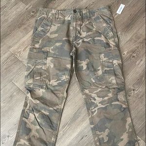 COPY - NWT Men’s Camo Cargo Pants